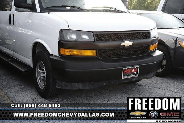 2023 Chevrolet Express Passenger 3500 1LS