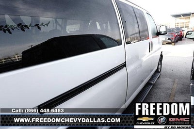 2023 Chevrolet Express Passenger 3500 1LS