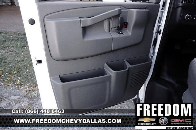 2025 GMC Savana Cargo 2500 Base