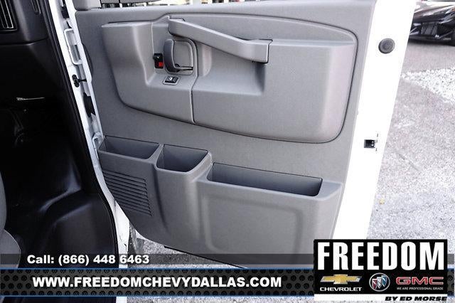 2025 GMC Savana Cargo 2500 Base