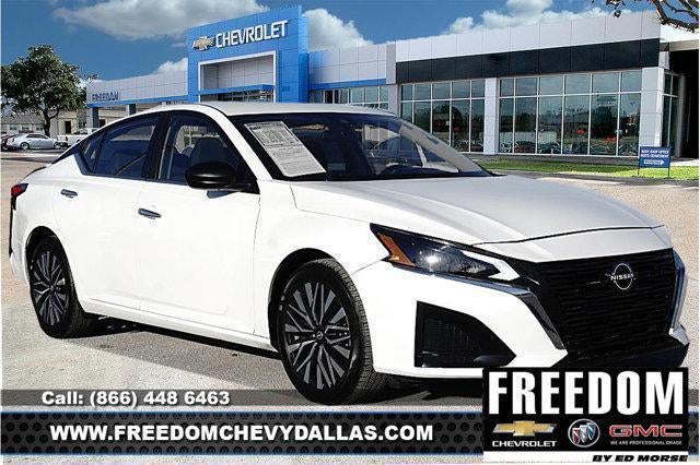 2025 Nissan Altima SV FWD