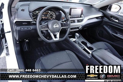 2025 Nissan Altima SV FWD