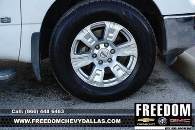 2018 Nissan TITAN SV