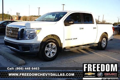 2018 Nissan TITAN SV
