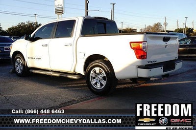 2018 Nissan TITAN SV