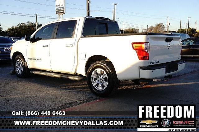 2018 Nissan TITAN SV
