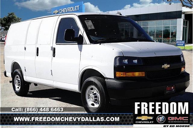 2025 Chevrolet Express Cargo WT