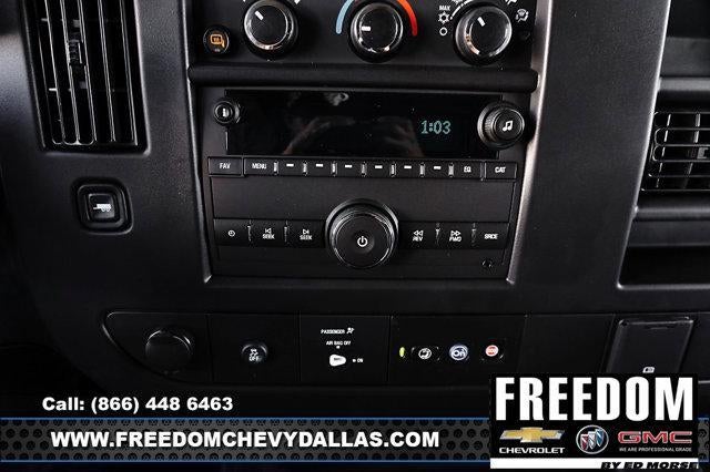 2025 Chevrolet Express Cargo WT