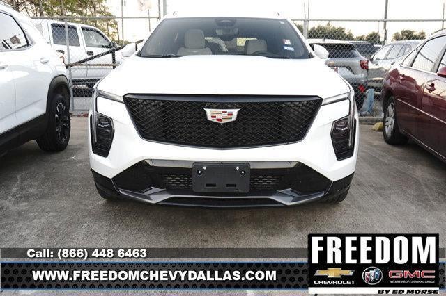 2025 Cadillac XT4 Sport