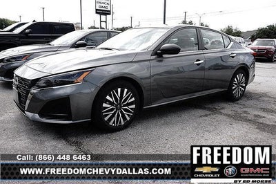 2025 Nissan Altima SV FWD