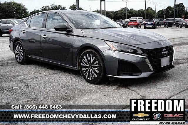 2025 Nissan Altima SV FWD