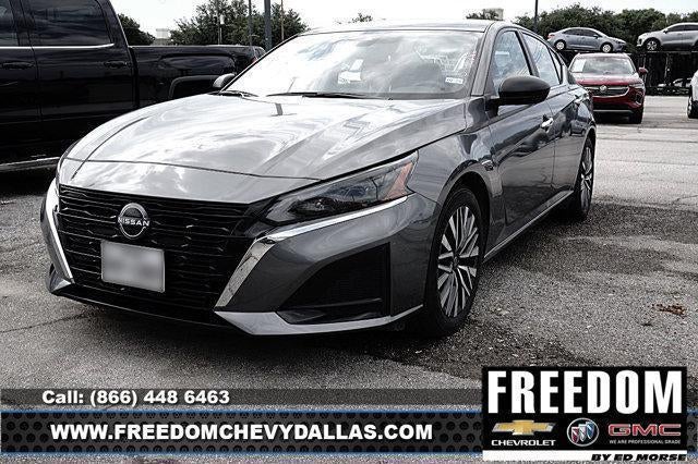 2025 Nissan Altima SV FWD