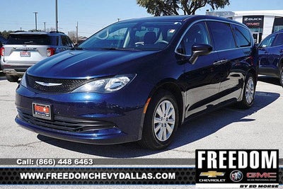 2020 Chrysler Voyager L