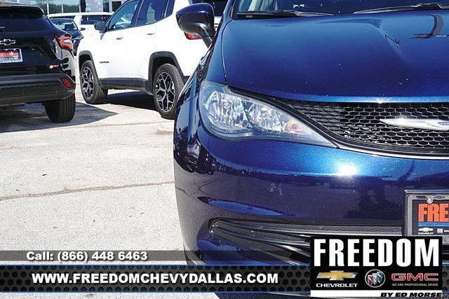 2020 Chrysler Voyager L