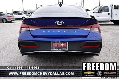 2025 Hyundai Elantra SEL Sport