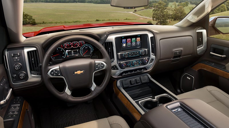 2018 Chevrolet Silverado 1500 interior dashboard