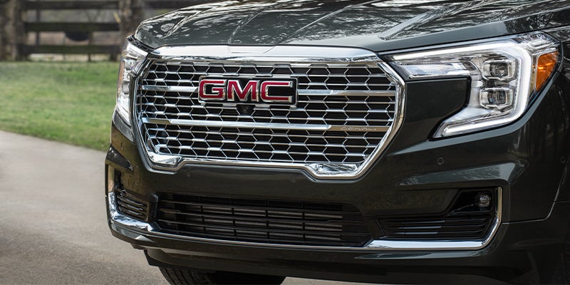 2023 GMC Terrain front